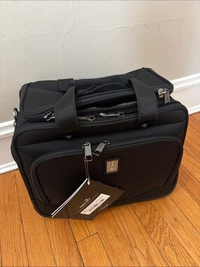 Travel Pro Multi Purpose Tote NWT